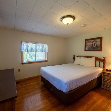 Lake 'N Pines Motel Cooperstown Exteriér fotografie